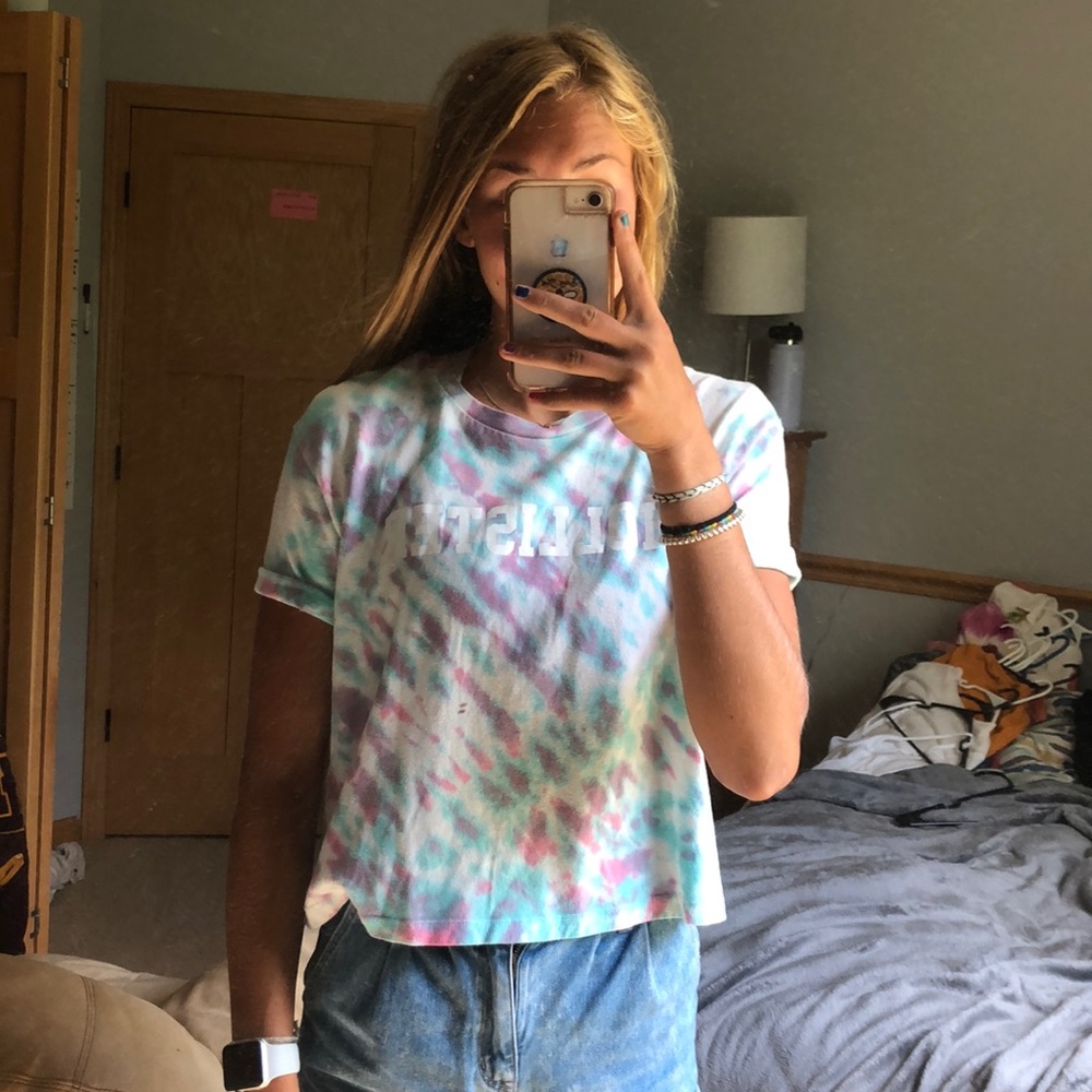 Hollister Tye Dye Crop T shirt